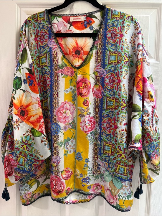 Johnny Was Tops - Johnny Was Sorbet Floral Print 100% Silk V-Neck Blouse - Boho
Tassel